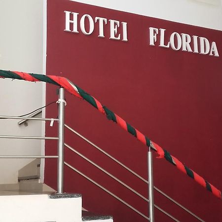Hotel Florida Saladas Luaran gambar