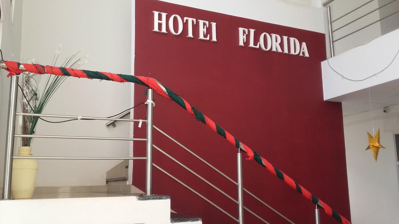 Hotel Florida Saladas Luaran gambar